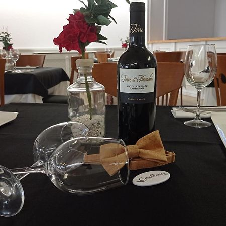 Torreperogil Pension Restaurante Casablanca מראה חיצוני תמונה