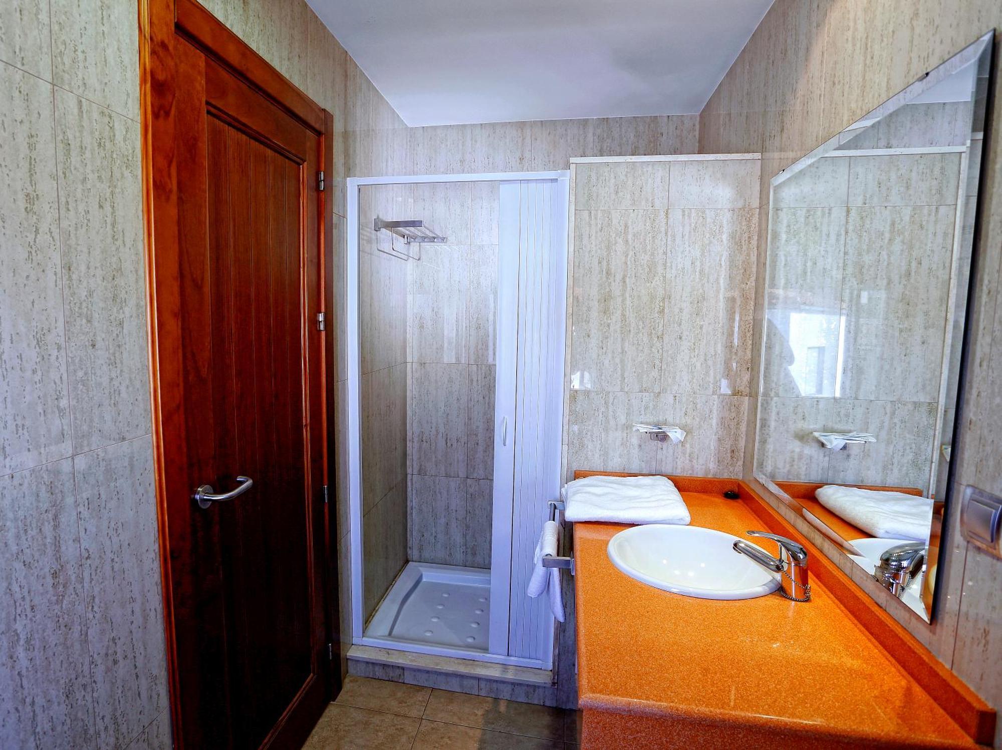Torreperogil Pension Restaurante Casablanca חדר תמונה