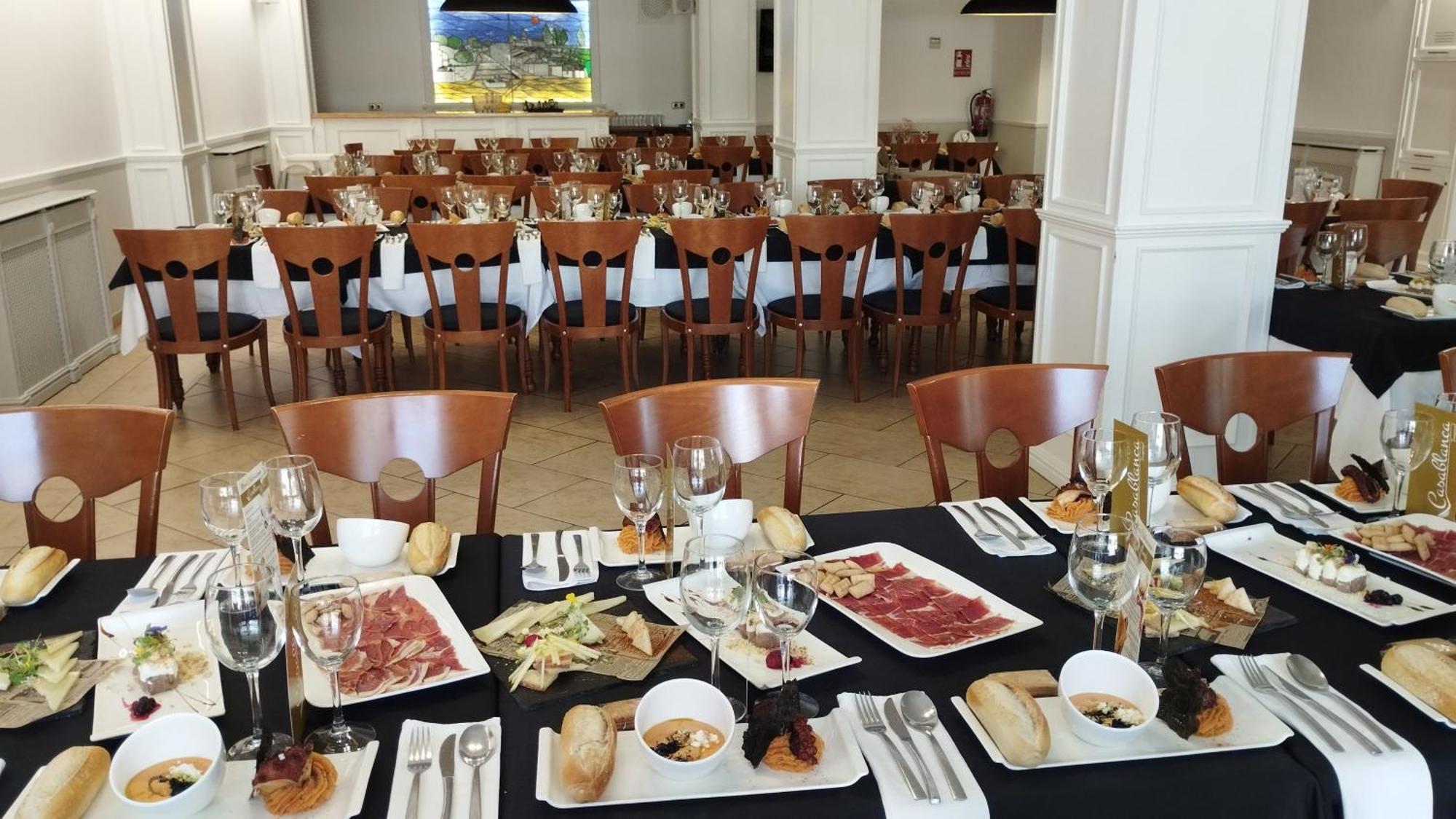 Torreperogil Pension Restaurante Casablanca מראה חיצוני תמונה