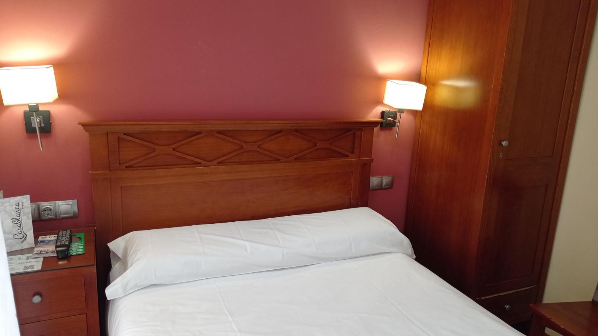 Torreperogil Pension Restaurante Casablanca חדר תמונה