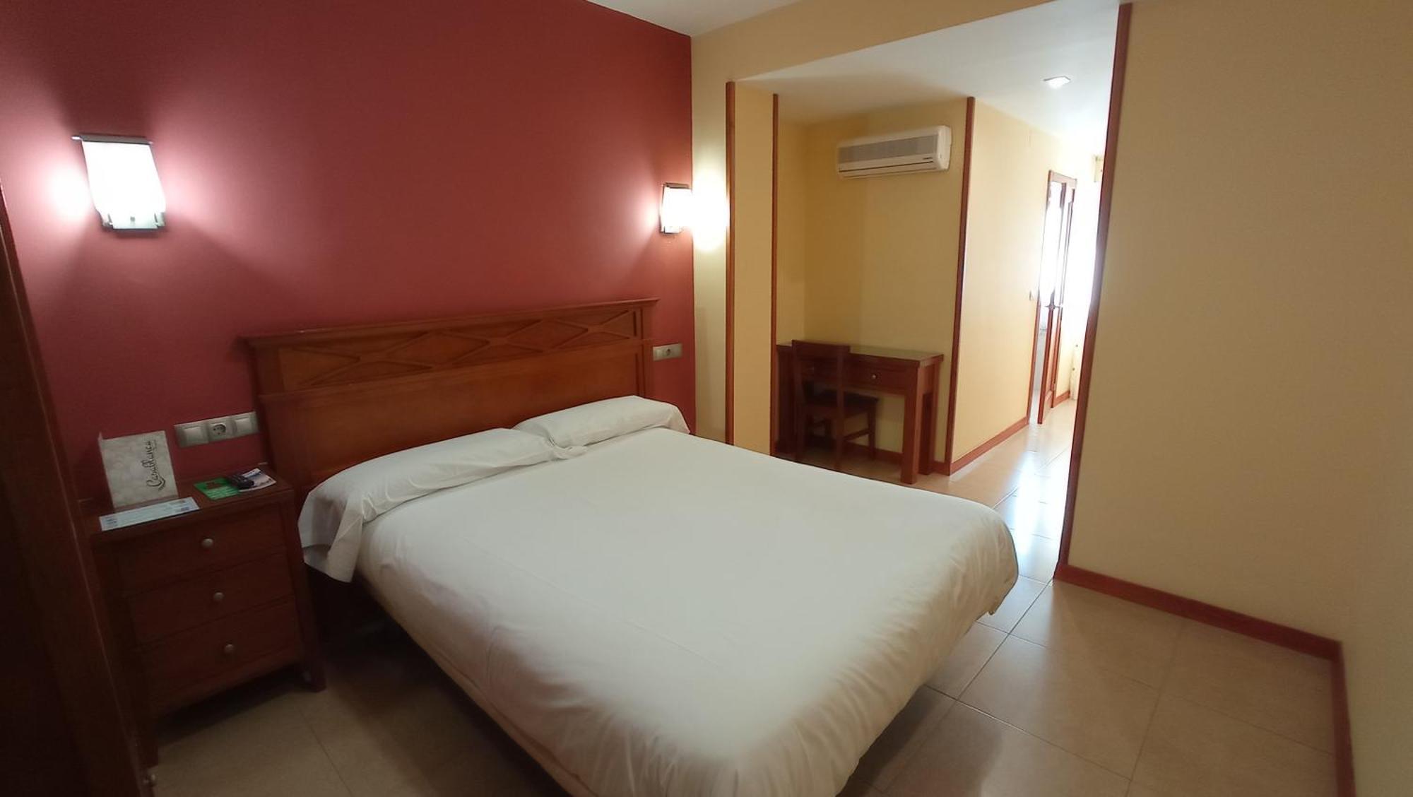 Torreperogil Pension Restaurante Casablanca חדר תמונה